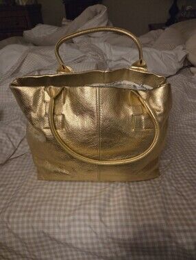 Barr & Barr gold leather purse